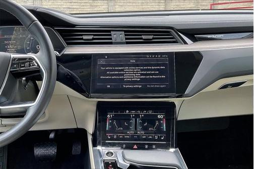 2024 Audi Q8 e-tron Premium Plus