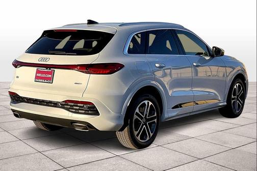 2025 Audi Q5 Prestige TFSI quattro S tronic