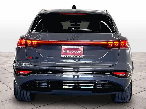 Magnet Gray 2025 Audi SQ6 e-tron Prestige quattro