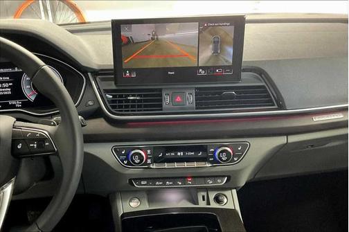 2025 Audi Q5 45 S line Prestige