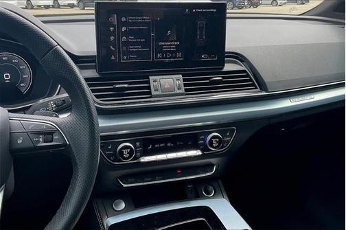 2024 Audi Q5 45 S line Premium Plus