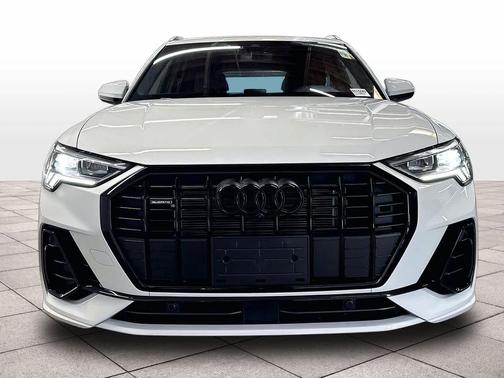 Glacier White Metallic 2023 Audi Q3 45 S line Premium Plus