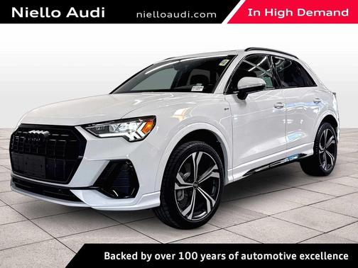 Glacier White Metallic 2023 Audi Q3 45 S line Premium Plus