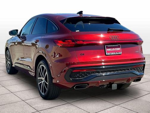 GRENADINE RED 2026 Audi Q5 Sportback Prestige TFSI quattro S tronic