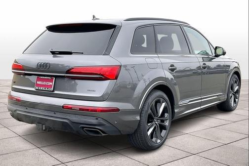 2026 Audi Q7 55 Premium Plus