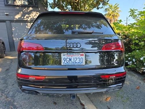Mythos Black Metallic 2023 Audi Q5 45 S line Premium Plus