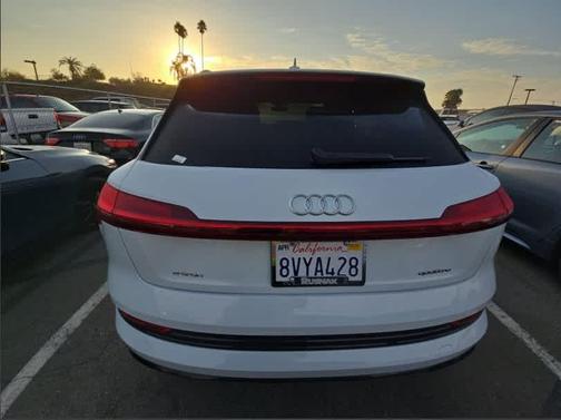 2021 Audi e-tron Prestige