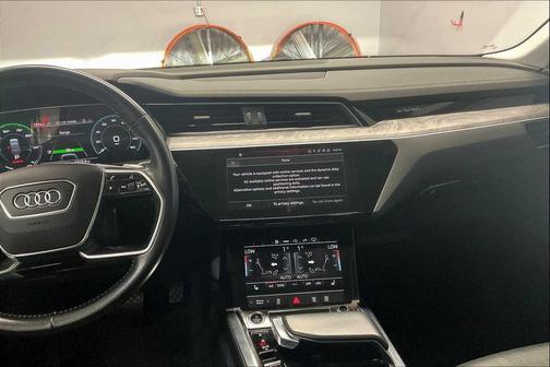 2021 Audi e-tron Premium