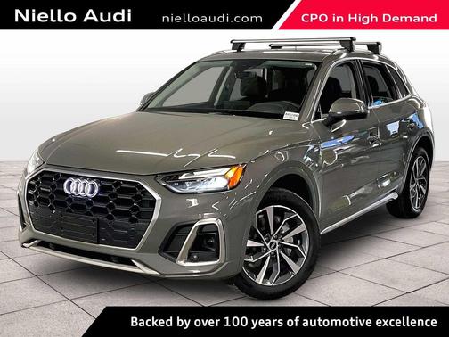 Chronos Gray Metallic 2023 Audi Q5 45 S line Premium Plus