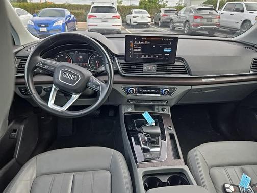 2023 Audi Q5 45 S line Premium