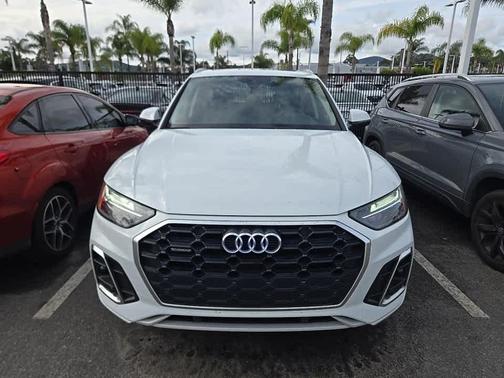 2023 Audi Q5 45 S line Premium