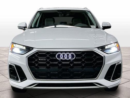 2023 Audi Q5 45 S line Premium