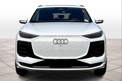 2025 Audi Q6 e-tron Premium Plus