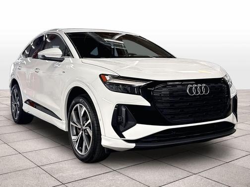 Glacier White Metallic 2023 Audi Q4 e-tron Premium Plus 50 quattro