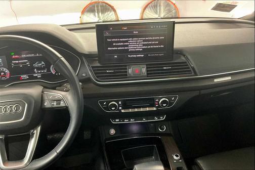 2022 Audi Q5 45 S line Premium Plus