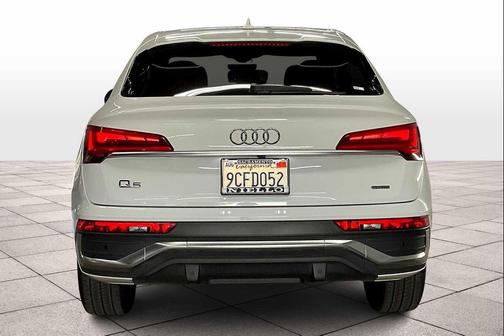 2022 Audi Q5 45 S line Premium Plus