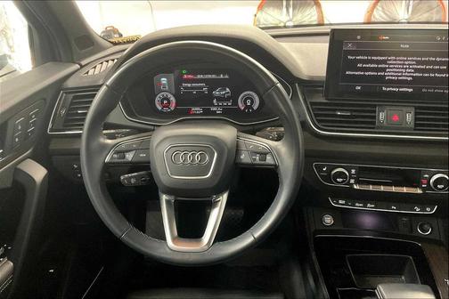2022 Audi Q5 45 S line Premium Plus