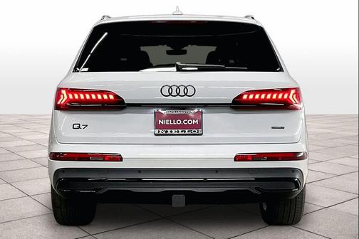 2023 Audi Q7 55 Premium Plus