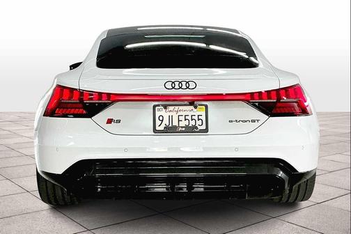 2023 Audi RS e-tron GT quattro