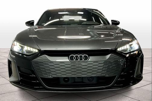 2023 Audi e-tron GT Premium Plus quattro