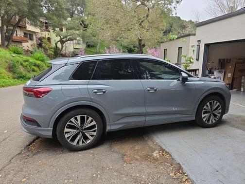 2023 Audi Q4 e-tron Premium Plus 40 RWD