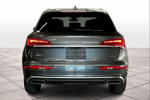 2023 Audi Q5 45 S line Premium