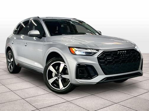 2023 Audi Q5 45 S line Prestige