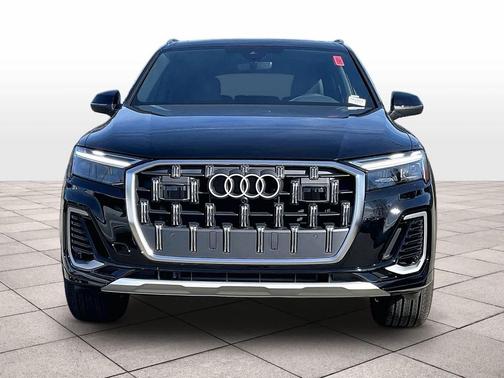 2026 Audi Q7 45 Premium