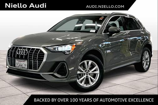 2022 Audi Q3 45 S line Premium