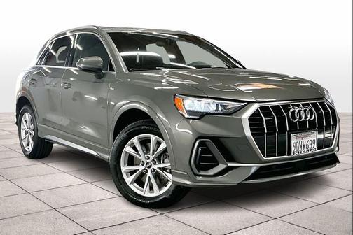 2022 Audi Q3 45 S line Premium