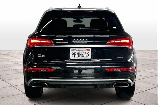 2023 Audi Q5 45 S line Premium Plus