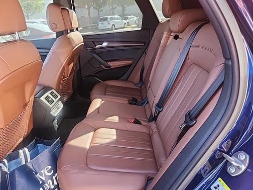 2022 Audi Q5 45 S line Premium Plus