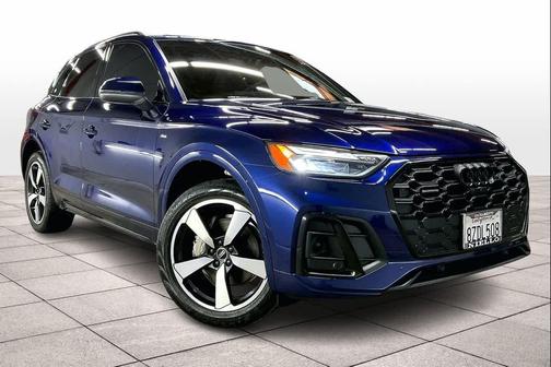 2022 Audi Q5 45 S line Premium Plus