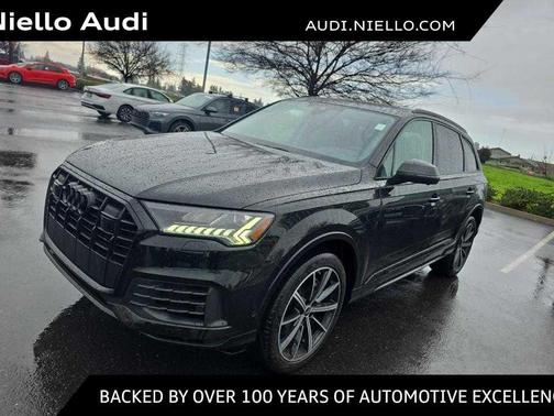 2023 Audi Q7 55 Premium Plus