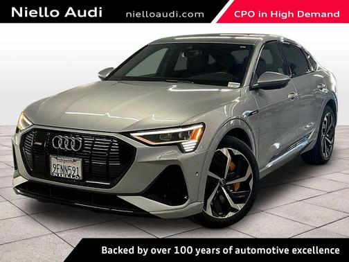 Florett Silver Metallic 2023 Audi e-tron Sportback S line Premium Plus