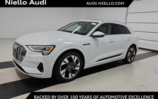 2021 Audi e-tron Premium Plus