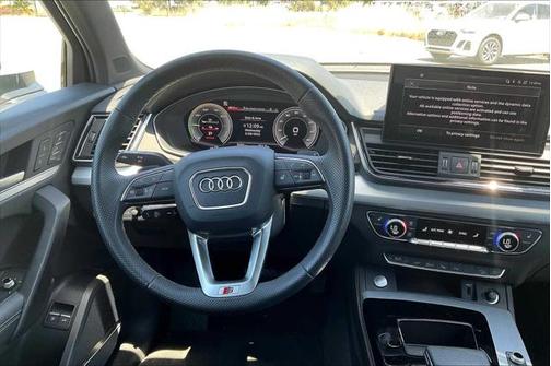 2024 Audi Q5 55 S line Prestige
