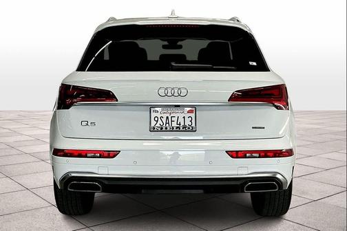 2025 Audi Q5 45 S line Premium