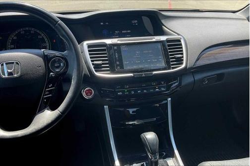 2017 Honda Accord Hybrid Touring