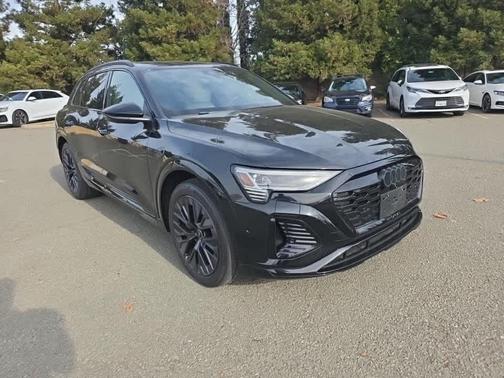 2024 Audi Q8 e-tron Prestige