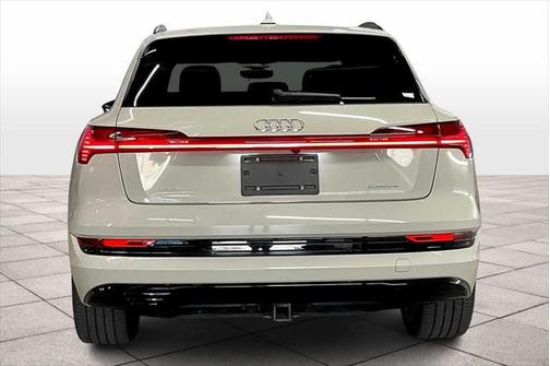 2021 Audi e-tron Prestige