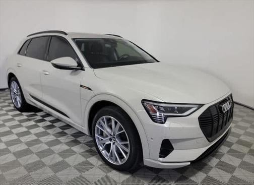 2021 Audi e-tron Prestige