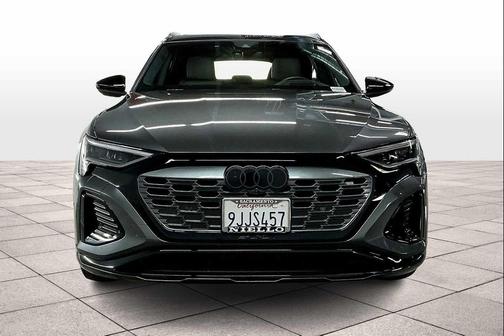 2024 Audi Q8 e-tron Prestige