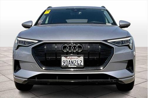 2023 Audi e-tron Premium quattro