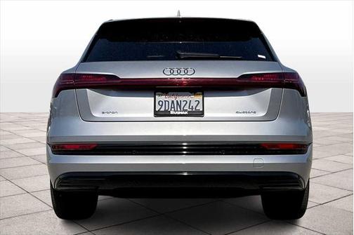 2023 Audi e-tron Premium quattro