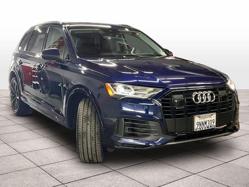 2023 Audi Q7 55 Premium Plus