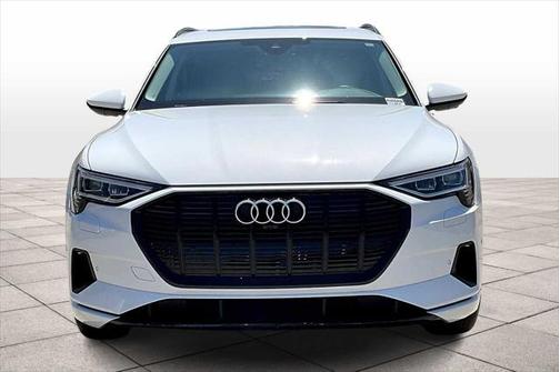 2023 Audi e-tron Premium quattro