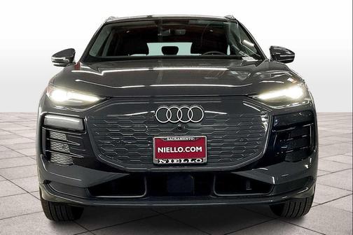 2025 Audi Q6 e-tron Premium