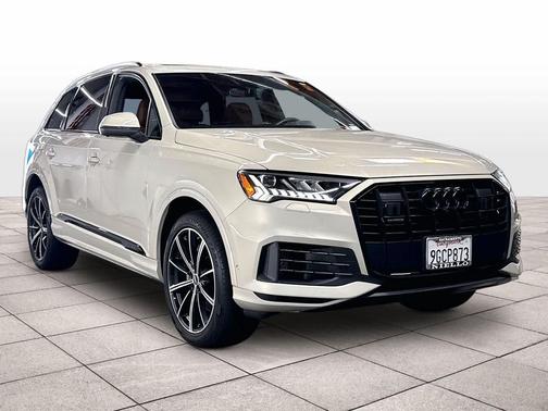 Vicuna Beige Metallic 2023 Audi Q7 55 Premium Plus