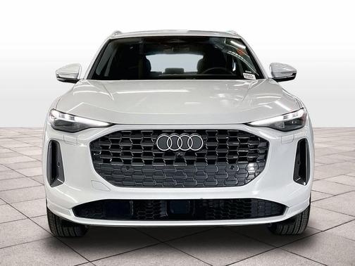 Glacier White Metallic 2025 Audi Q5 Premium Plus TFSI quattro S tronic